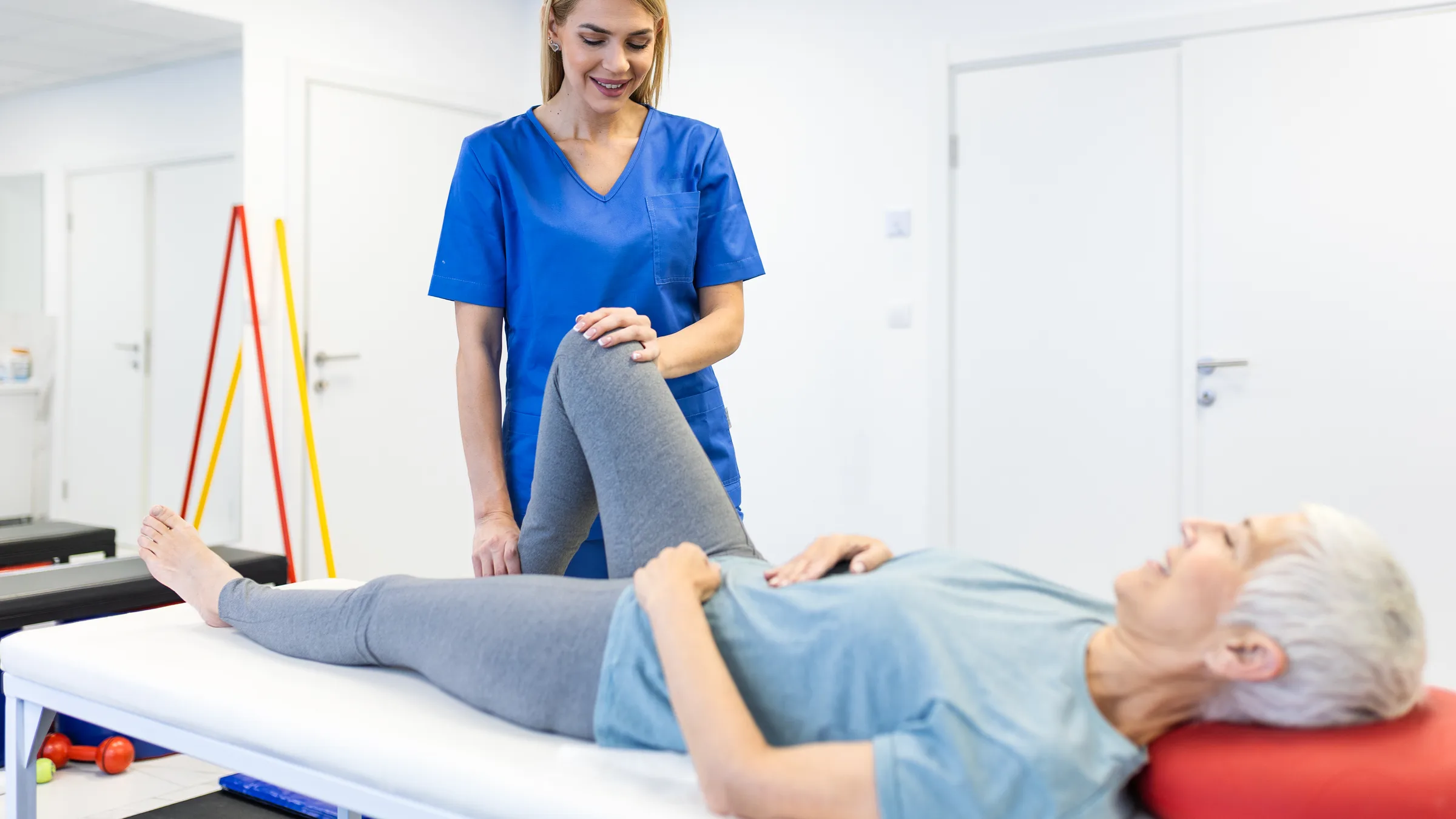 Sessão de fisioterapia contínua indicada por médico